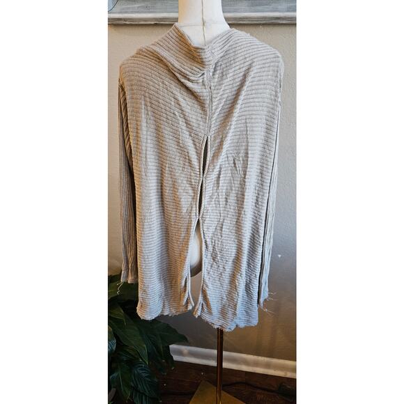 We The Free People Ribbed‎ Knit Split Back Exposed Seam Sweater Women Size M Tan - Picture 4 of 5